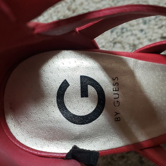 Guess, Sandal 👡, Size 8.5, Color Red. - Picture 4 of 9